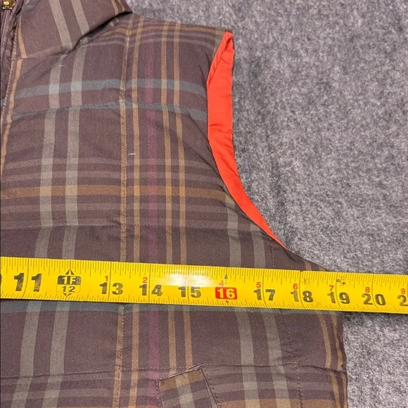 Ralph Lauren Brown Plaid Puffer Vest Reversible - Picture 7 of 7